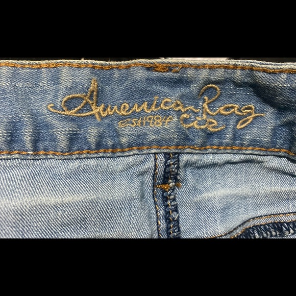 American Rag Shorts - Picture 3 of 5